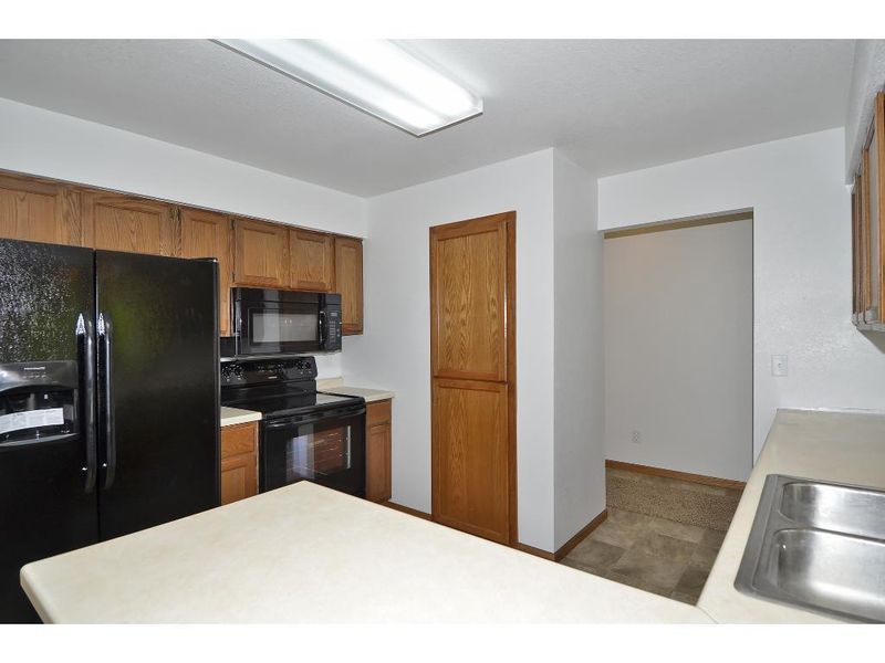 2215 4th Ave SE, Owatonna, MN 55060