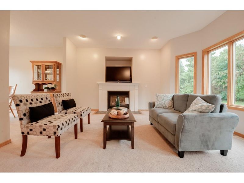 9355 Norwood Ct N, Maple Grove, MN 55369