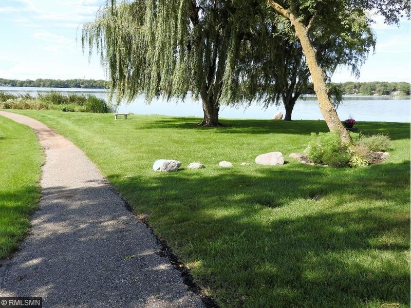 334 Perch Ln, Winsted, MN 55395