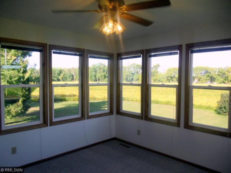 18198 305th St, Shafer, MN 55074