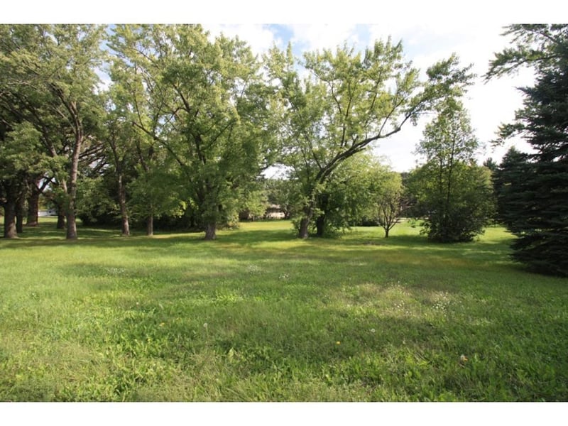 111 4th St NE, Sartell, MN 56377