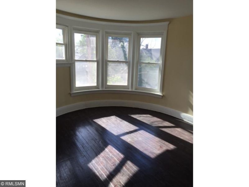 1317 E 2nd St, Duluth, MN 55805