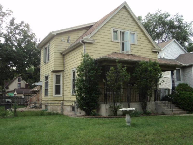 3212 Cedar Ave S, Minneapolis, MN 55407