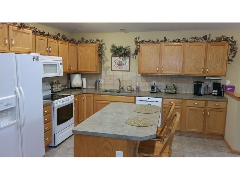 10880 Tyler Ct NE, Blaine, MN 55434