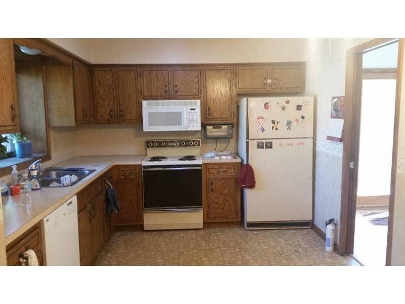 7428 75th Cir N, Brooklyn Park, MN 55428