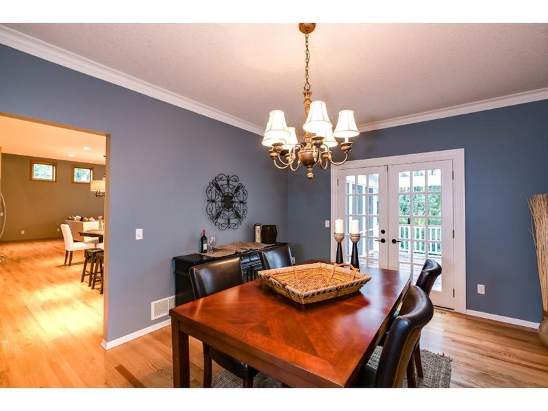 5516 Tamarack Cir, Minnetonka, MN 55345