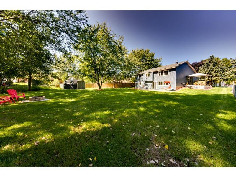 6595 22nd St N, Oakdale, MN 55128