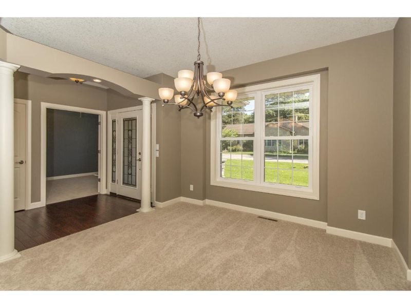 2317 Gilanderi Ln, Little Canada, MN 55117