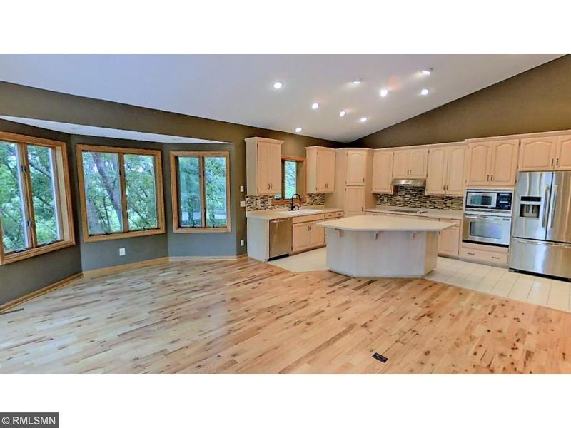 10903 48th Ave N, Plymouth, MN 55442