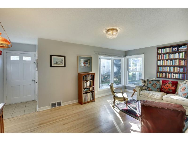 5624 Irving Ave S, Minneapolis, MN 55419