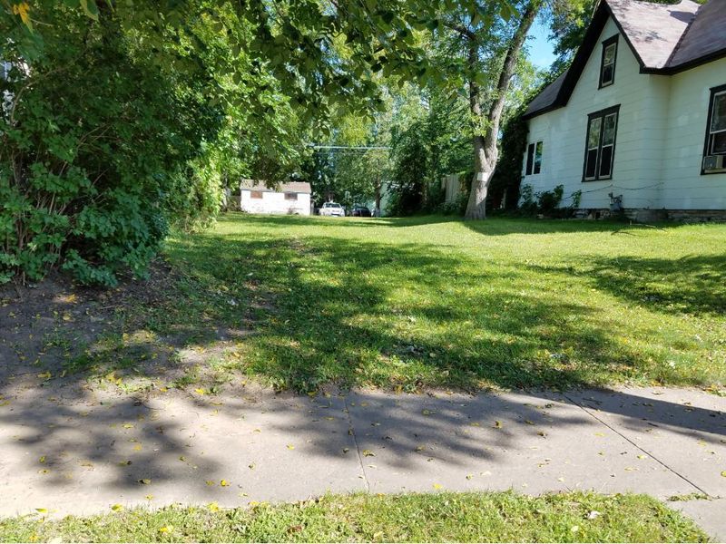 655 Sherburne Ave, Saint Paul, MN 55104