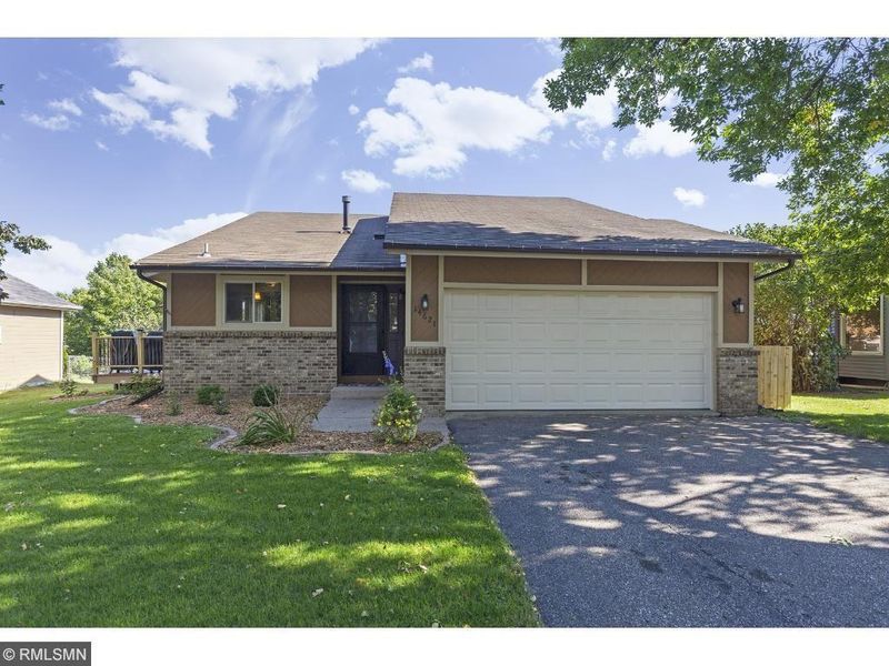 14621 Fieldcrest Ln, Burnsville, MN 55306