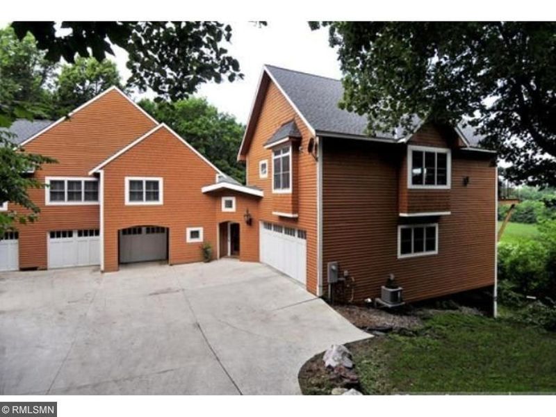 535 Kristin Ln, Maple Plain, MN 55359