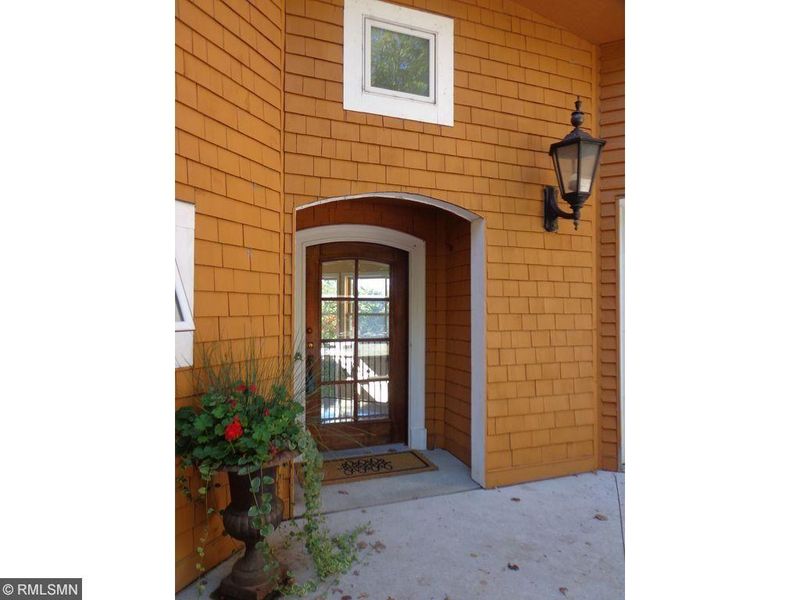 535 Kristin Ln, Maple Plain, MN 55359