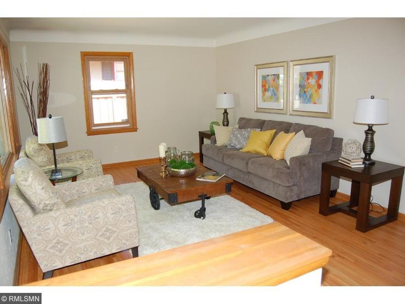 113 17th Ave S, South Saint Paul, MN 55075