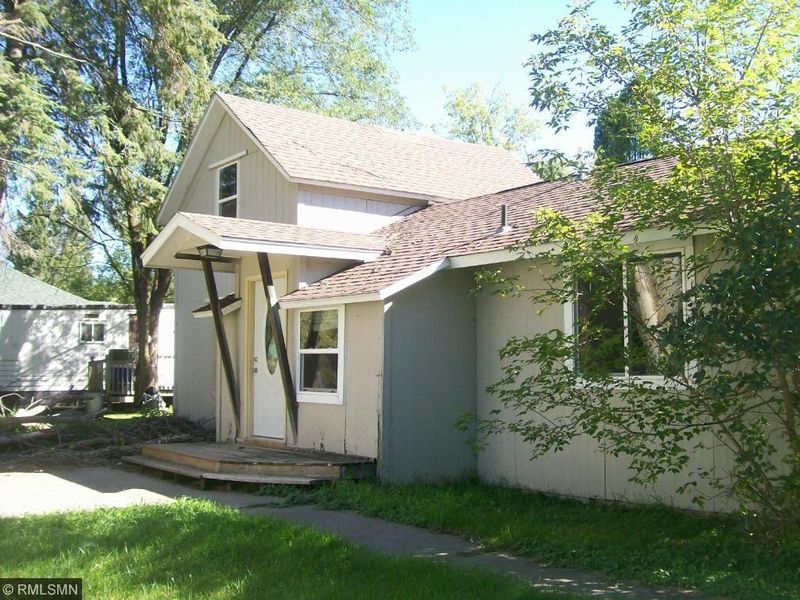 414 W 3rd St, Pillager, MN 56473