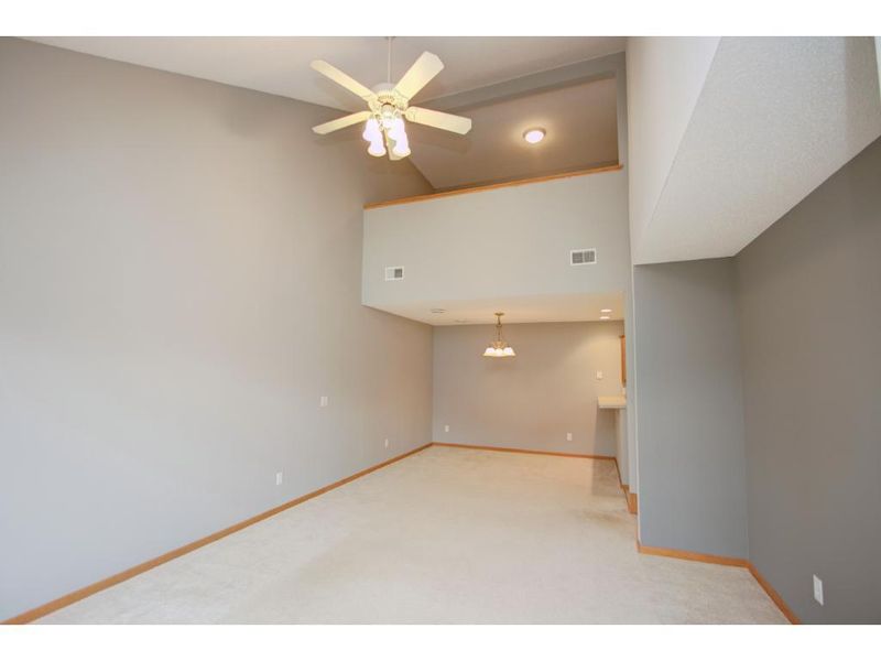 17156 Eagleview Way, Farmington, MN 55024