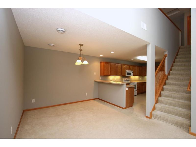 17156 Eagleview Way, Farmington, MN 55024