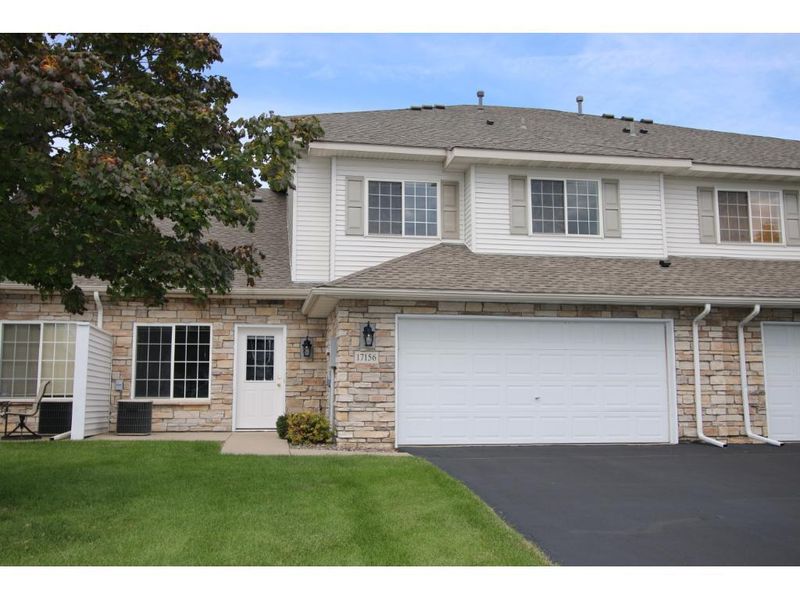 17156 Eagleview Way, Farmington, MN 55024