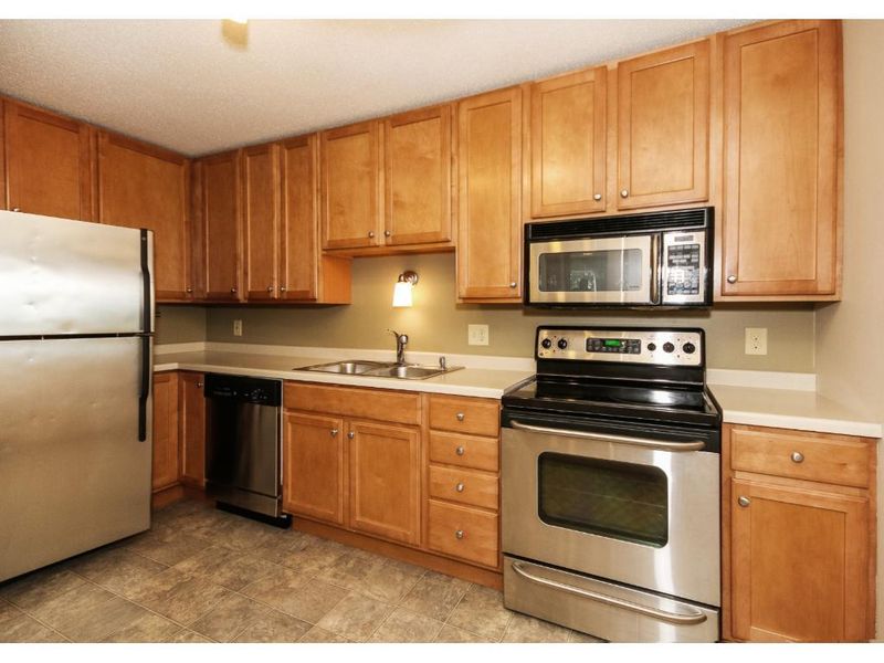 720 3rd Ave NE #301, Minneapolis, MN 55413