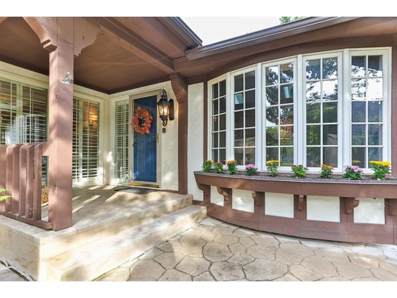 6100 Habitat Ct S, Edina, MN 55436