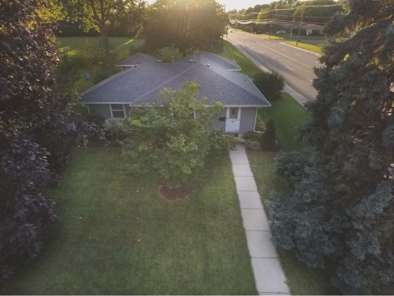 9800 Columbus Ave S, Bloomington, MN 55420