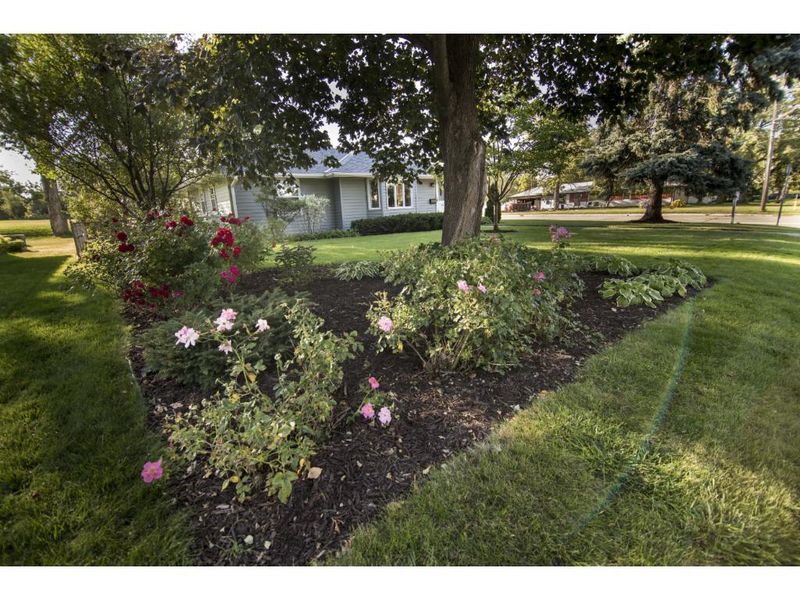 9800 Columbus Ave S, Bloomington, MN 55420