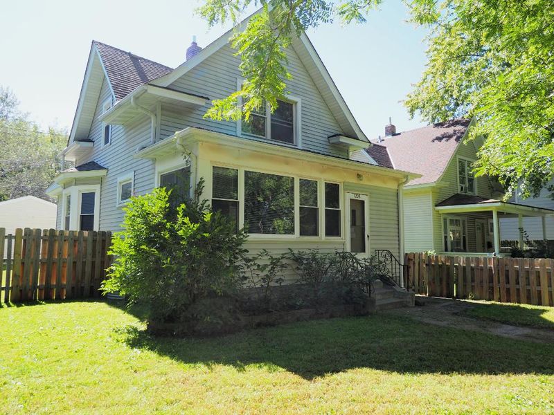 1208 Bush Ave, Saint Paul, MN 55106