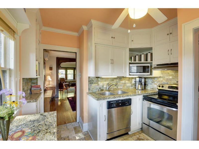 3958 Washburn Ave N, Minneapolis, MN 55412