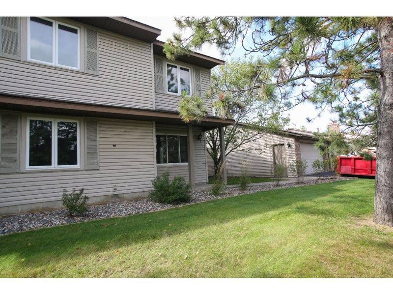 4723 Sunne Point, Eagan, MN 55122