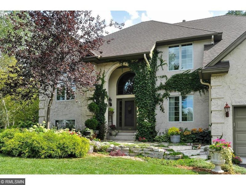 5790 Smithtown Way, Excelsior, MN 55331