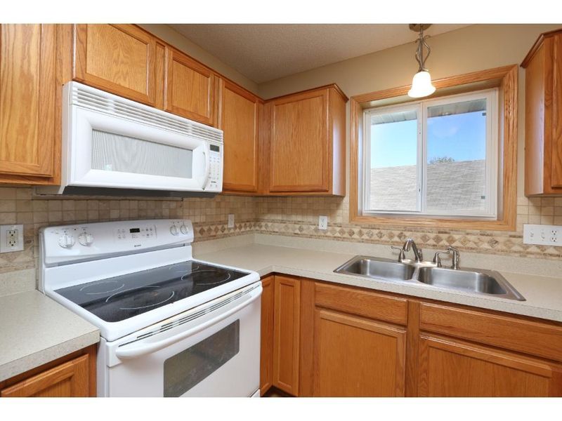 134 Garner Cir, Montrose, MN 55363