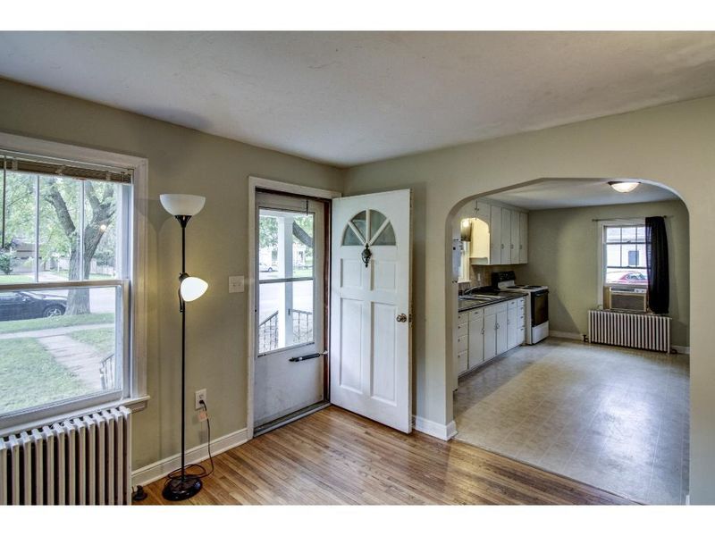 315 E Walnut St, River Falls, WI 54022