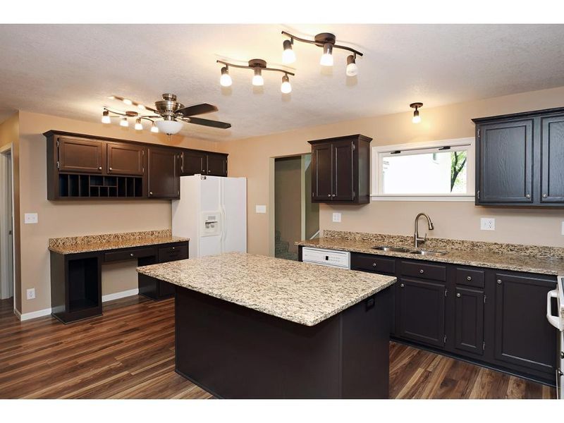 7417 Lake Dr, Lino Lakes, MN 55014