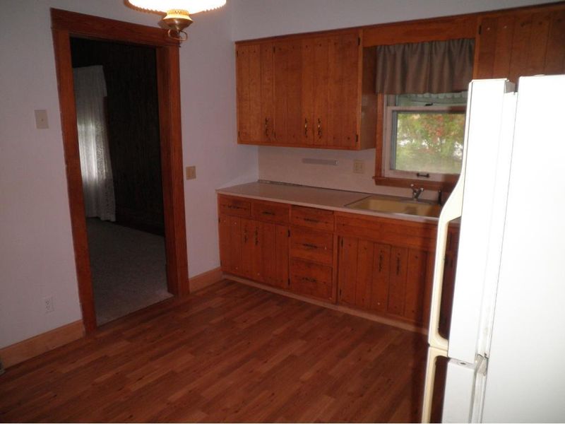405 N Oak St, Grasston, MN 55030