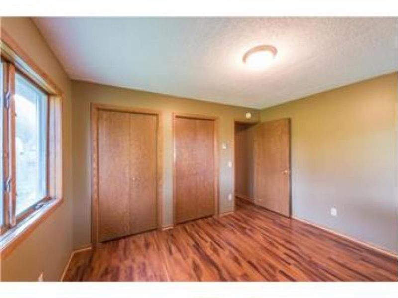 604 White St SE, Watertown, MN 55388