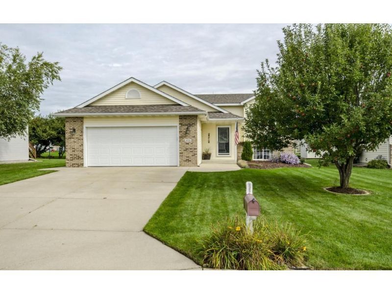 406 10th Ave NE, Kasson, MN 55944