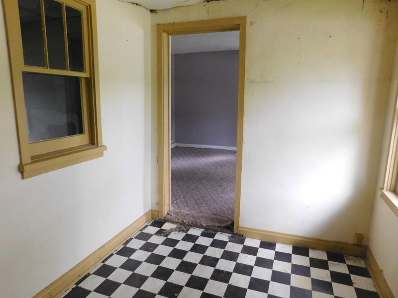 121 N Main St, Upsala, MN 56384