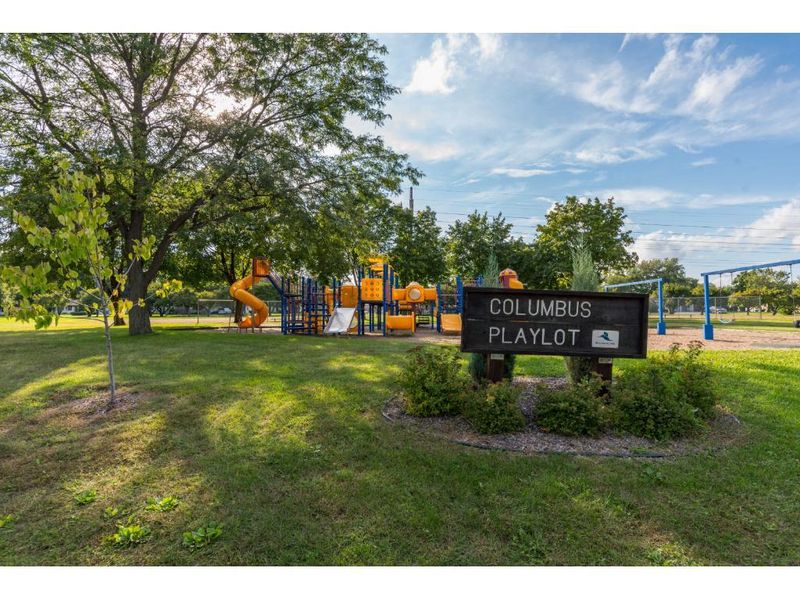 10101 Columbus Ave S, Bloomington, MN 55420