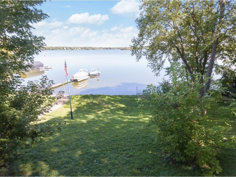 3714 Hickory Rd, Excelsior, MN 55331