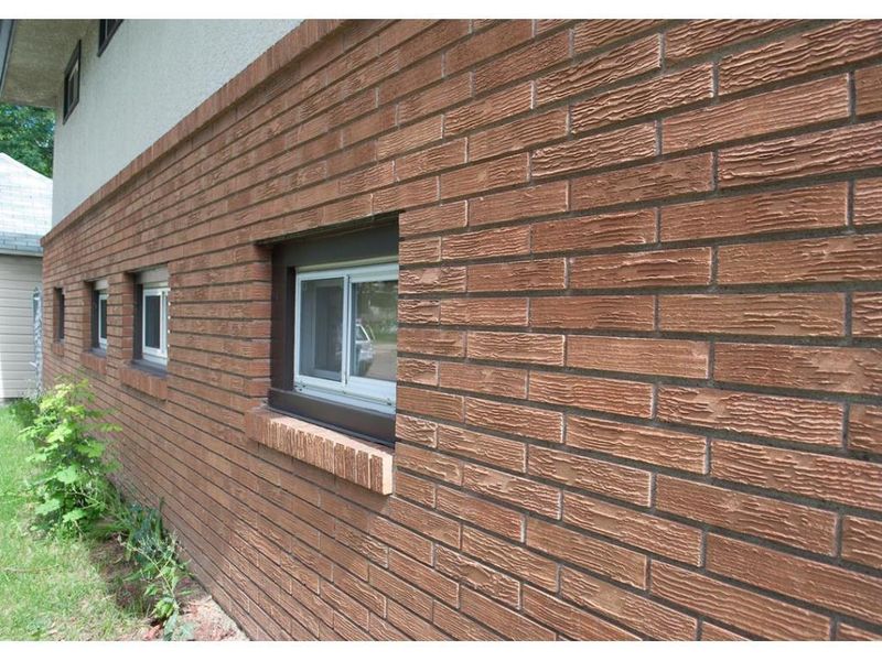 150 Urban Pl, Saint Paul, MN 55106
