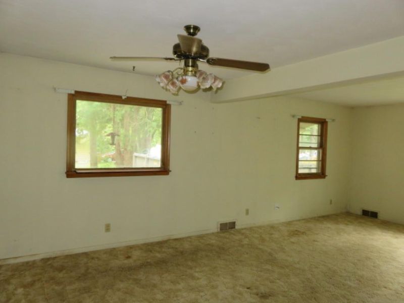 3411 Halsey St, Eau Claire, WI 54701