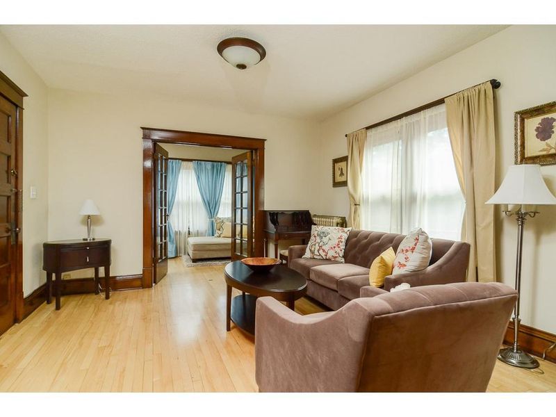 221 Mackubin St #4, Saint Paul, MN 55102