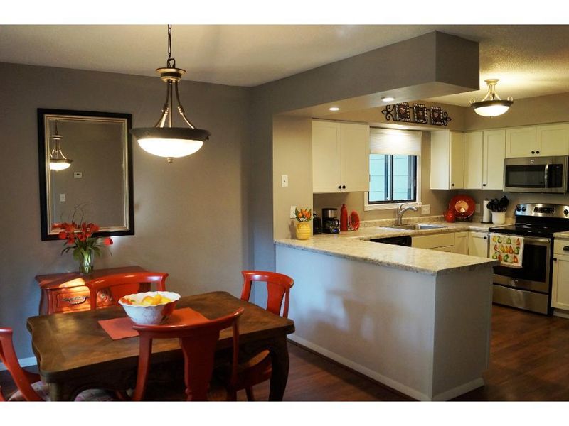 10860 Linwood Forest Dr, Champlin, MN 55316