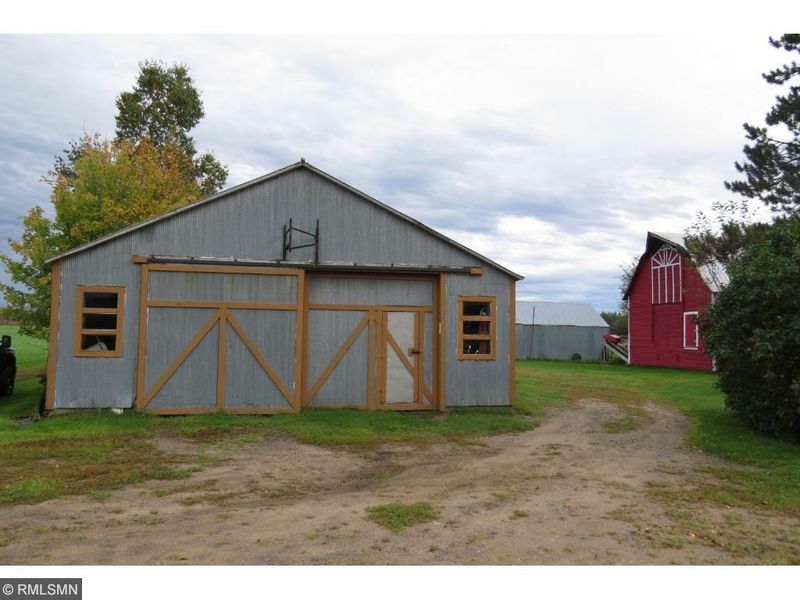 570 Center Rd, Wright, MN 55798