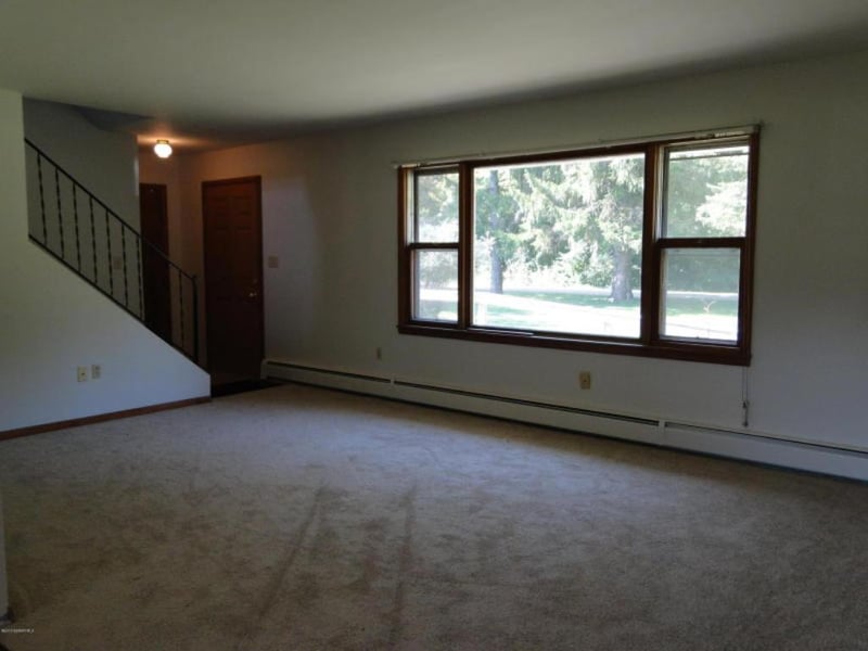 29268 Van Blarcum Ave, Frontenac, MN 55026
