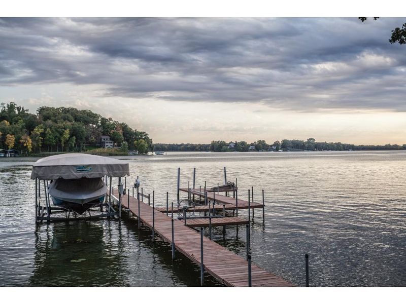 6385 Bay Ridge Rd, Mound, MN 55364