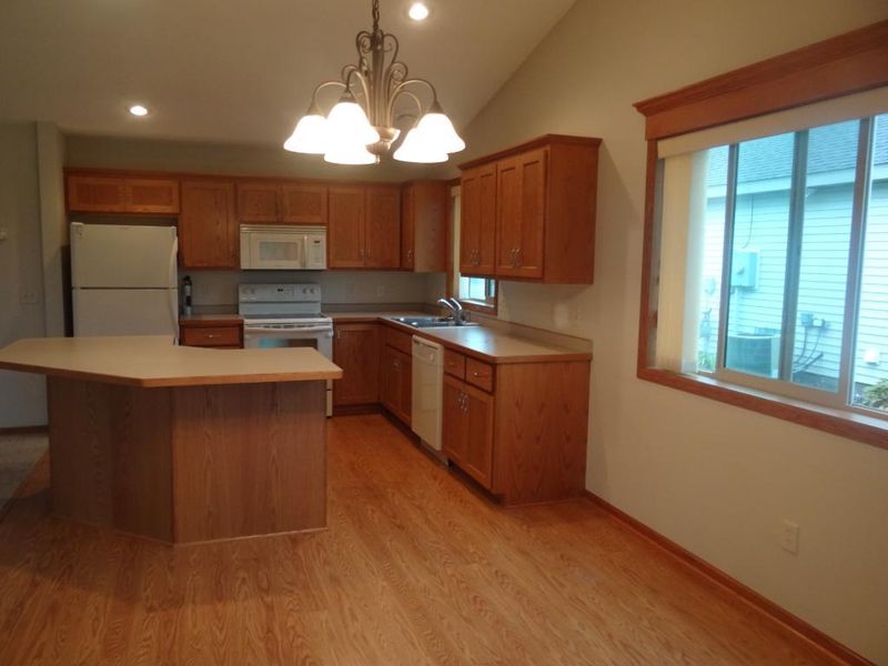 1236 Willow Pond Dr, Waite Park, MN 56387