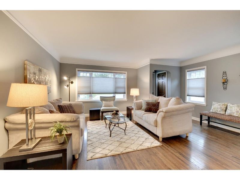 6036 Xerxes Ave S, Edina, MN 55410