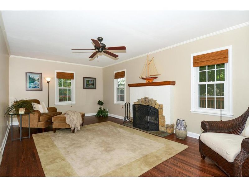 5038 Woodland Rd, Mound, MN 55364
